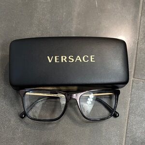 Versace prescription glasses with no prescription in them
